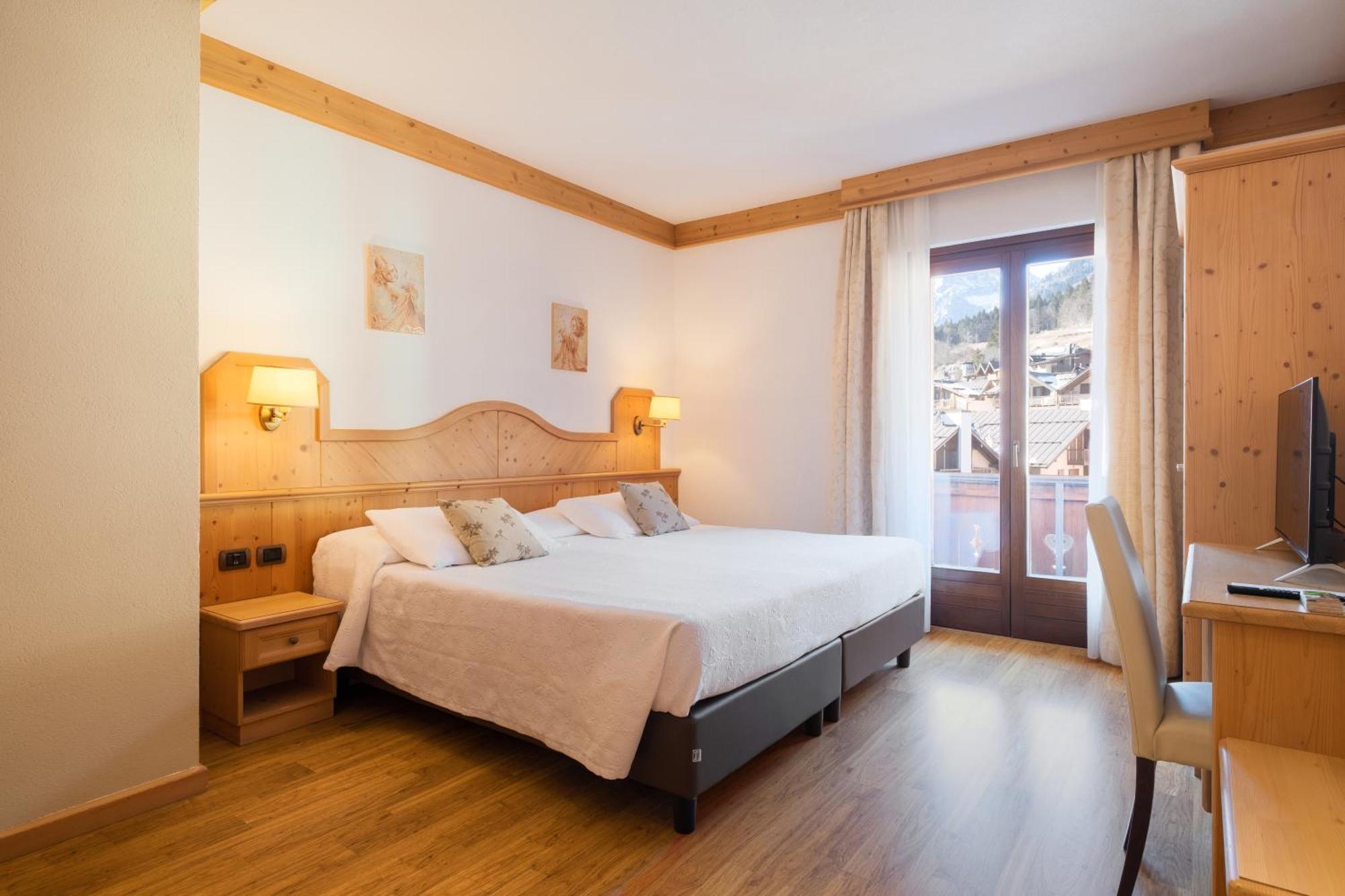 Il Piccolo Dolomiti Resort Andalo Eksteriør billede