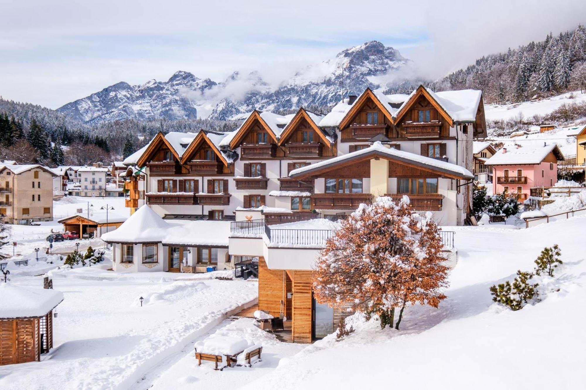 Il Piccolo Dolomiti Resort Andalo Eksteriør billede