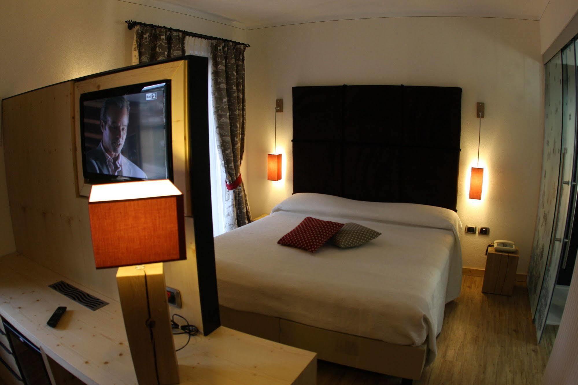 Il Piccolo Dolomiti Resort Andalo Eksteriør billede